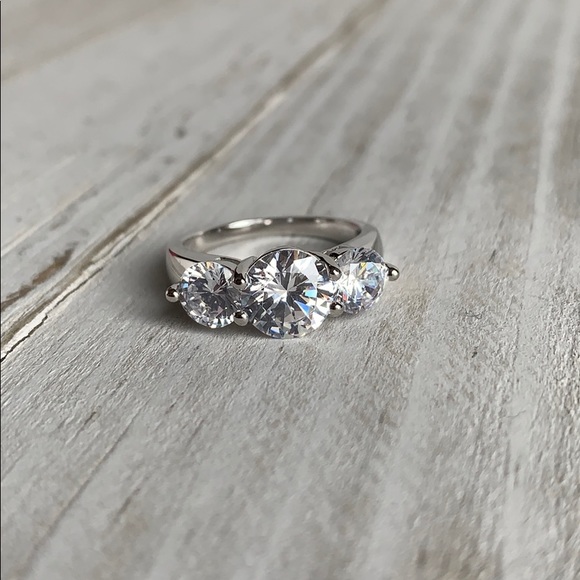 Argento Vivo Jewelry - NEW Argento Vivo 3 Stone Sterling Silver Ring